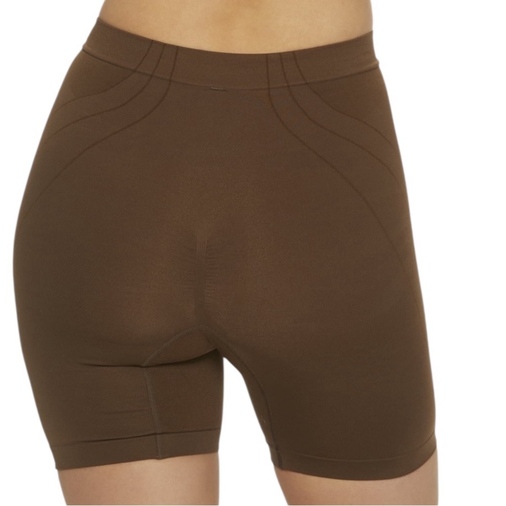 NWT Maidenform Firm Control Feel Good Fashion Mid-Thigh Shaper Brown Medium - Picture 2 of 9